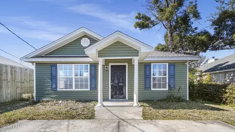 918 2 Virginia Ave # -1, Lynn Haven, FL 32444