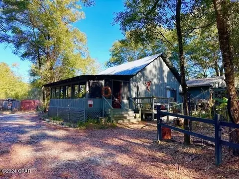5512 Still Pond Rd, Ebro, FL 32437