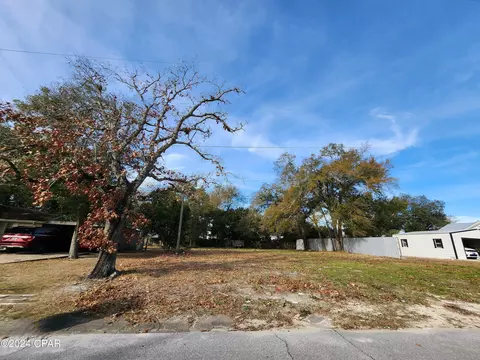 737 Oak Ave #A&B, Panama City, FL 32401