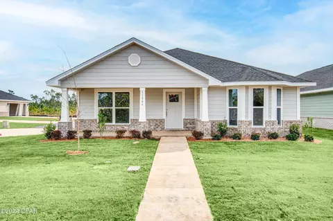 11504 Poston Rd, Panama City, FL 32404