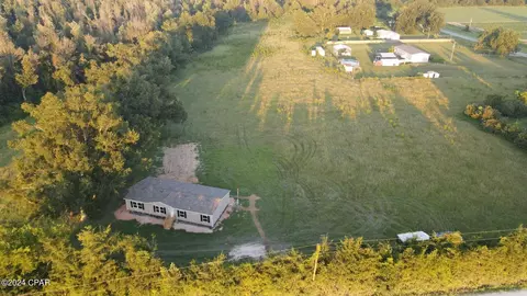 720 Redlevel Loop, Marianna, FL 32448 photo 5