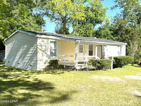 4981 Basswood Rd, Bascom, FL 32423