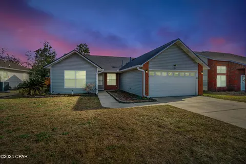 522 J H Crews Cir, Panama City, FL 32404