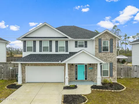 2610 Paige Cir, Panama City, FL 32405