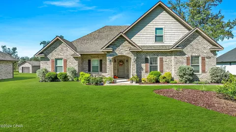 5107 Sacred Oak Dr, Panama City, FL 32404