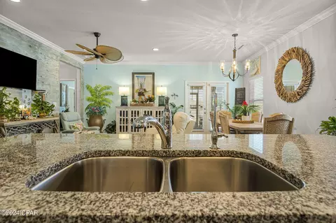 324 Highbrook Rd, Callaway, FL 32404 photo 9