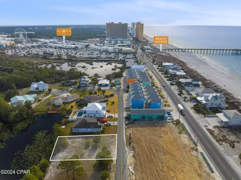 204 Gulf Ln, Panama City Beach, FL 32413