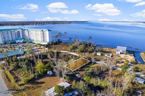 6420 Marvin Ln, Southport, FL 32409