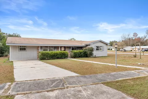 1779 Lily St, Chipley, FL 32428