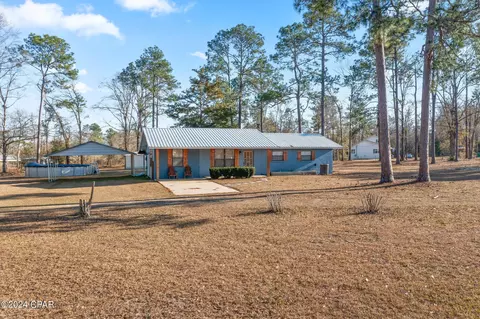 1019 Hughes Rd, Chipley, FL 32428