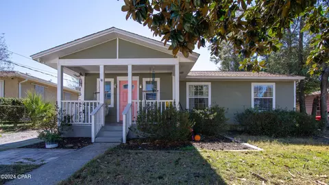 126 E 2nd Ct, Panama City, FL 32401