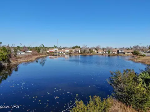 12283 Country Club Dr, Panama City, FL 32404