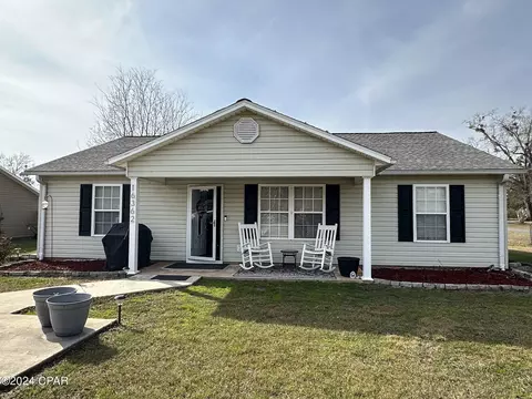 16362 SE Peach St, Blountstown, FL 32424