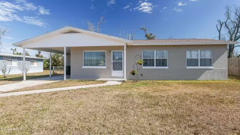 711 Pennsylvania Ave, Lynn Haven, FL 32444