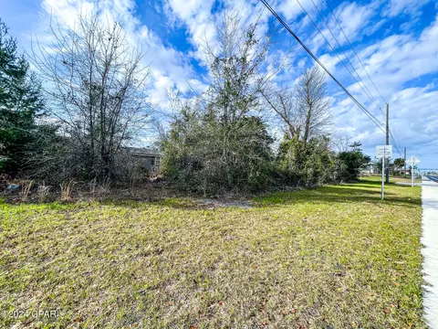 1402 Indiana Ave, Lynn Haven, FL 32444