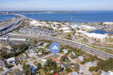 4905 W 19th Ct, Panama City, FL 32405