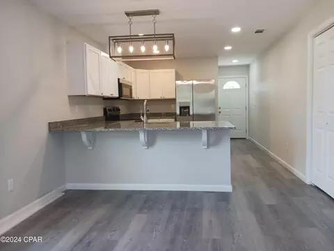 4060 Yorkshire Dr, Chipley, FL 32428 photo 5