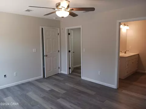 4060 Yorkshire Dr, Chipley, FL 32428 photo 8