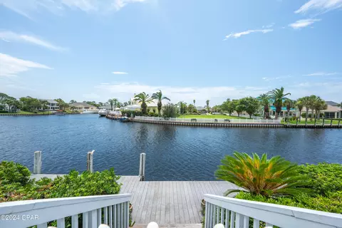 445 Wahoo Rd, Panama City Beach, FL 32408