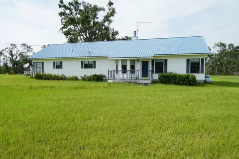 1494 Blount Rd, Grand Ridge, FL 32442