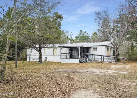 2020 Cutchins Rd, Cottondale, FL 32431