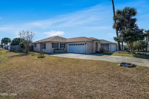 2824 Tracy Lynn Ct, Panama City, FL 32405