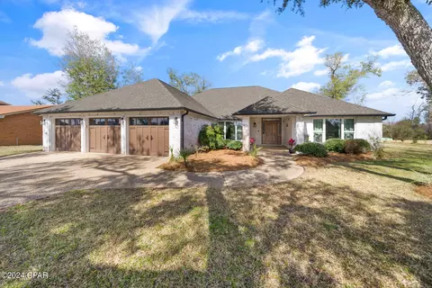 6347 Oak Knoll Rd, Panama City, FL 32404