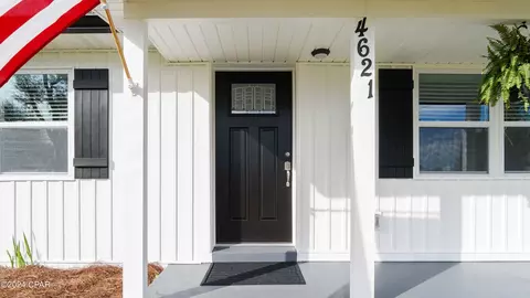 4621 Meadow St, Panama City, FL 32404