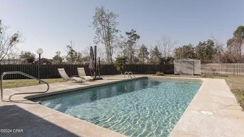 4900 Mittie Ln, Panama City, FL 32404
