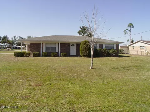 7041 Pocahontas St, Panama City, FL 32404