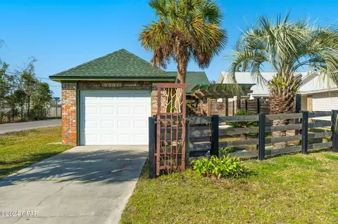 5301 Garden Cove Rd, Panama City, FL 32404