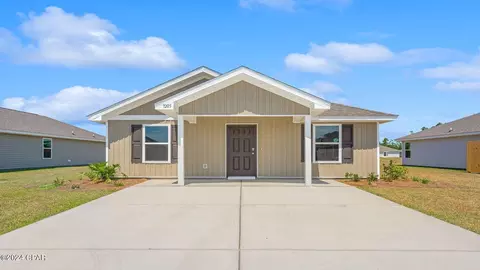 7205 Madison Square Dr, Panama City, FL 32404
