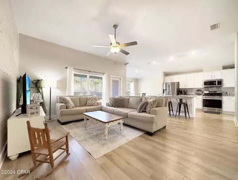 438 Jones Homestead Rd, Port Saint Joe, FL 32456
