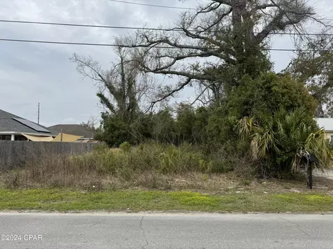 4819 Alameda St, Panama City, FL 32404