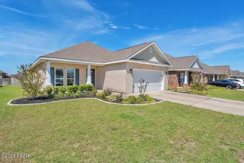 867 Cason Cir, Lynn Haven, FL 32444