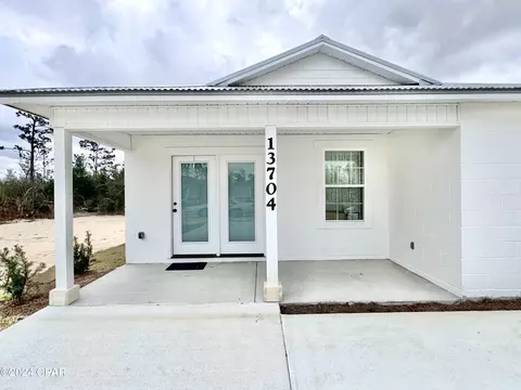 13704 Statler Ave, Youngstown, FL 32466