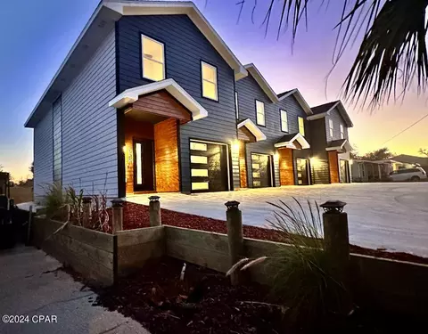 2513 W 11th St, Panama City, FL 32401