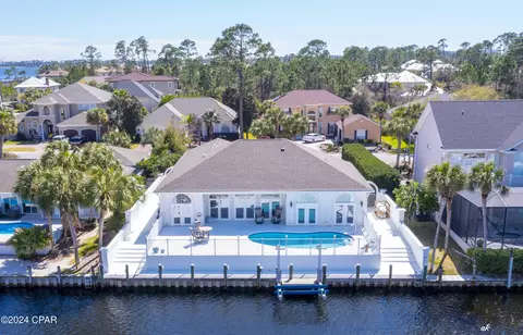 533 Wahoo Rd, Panama City Beach, FL 32408