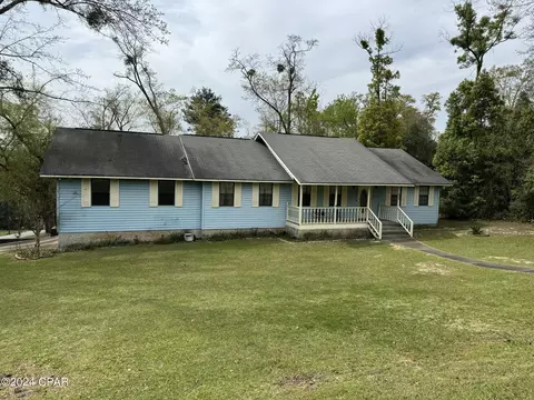 528 Main St, Chattahoochee, FL 32324