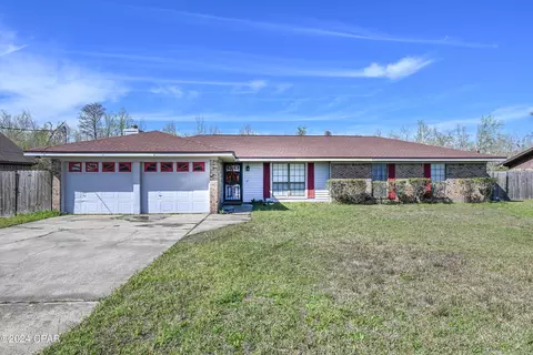3003 E 11th Ct, Panama City, FL 32401