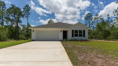 2305 Walkerton Dr, Chipley, FL 32428