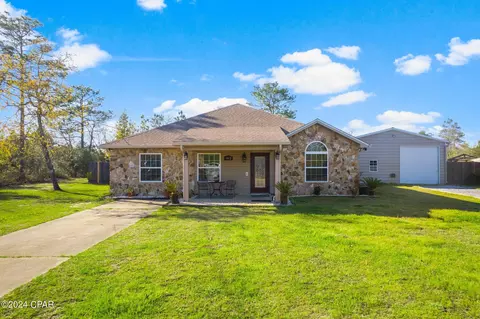 1942 Edison Pl, Chipley, FL 32428