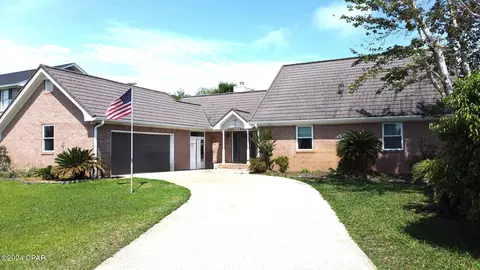 2810 Woodmere Dr, Panama City, FL 32405