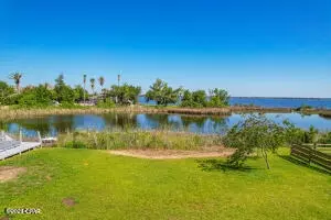1914 Country Clb, Lynn Haven, FL 32444