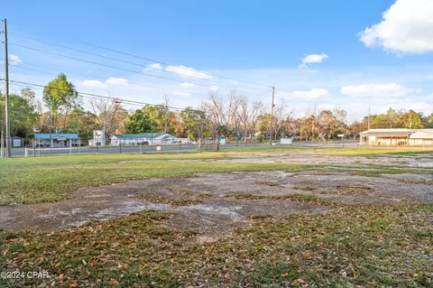 1399 Jackson Ave, Chipley, FL 32428 photo 8