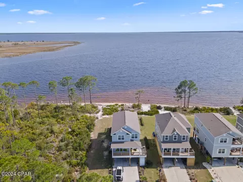 148 Carriage Rd, Panama City, FL 32404
