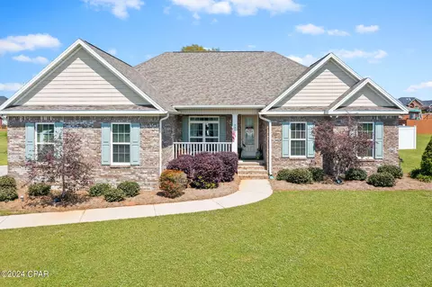 3328 Grey Oak Way, Marianna, FL 32446