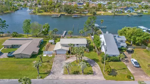 705 Driftwood Dr, Lynn Haven, FL 32444