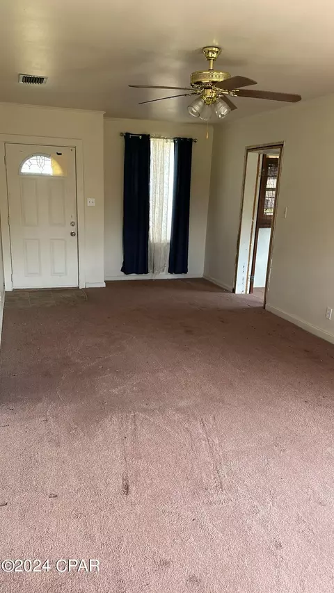 429 S Macarthur, Panama City, FL 32401