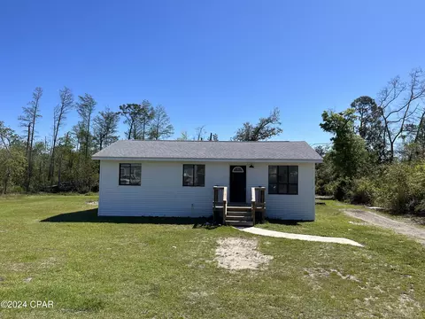 8716 W Bayhead Ct, Youngstown, FL 32466